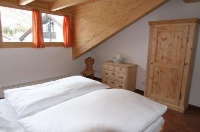 Gasthaus Zum Weissen Kreuz Hotel Samedan Szoba fotó